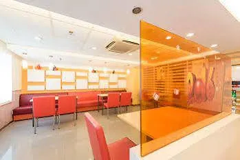 Ibis Shanghai Xujiahui Hotel