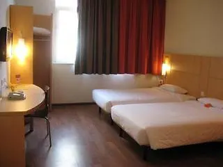 Hotel Ibis Shanghai Xujiahui