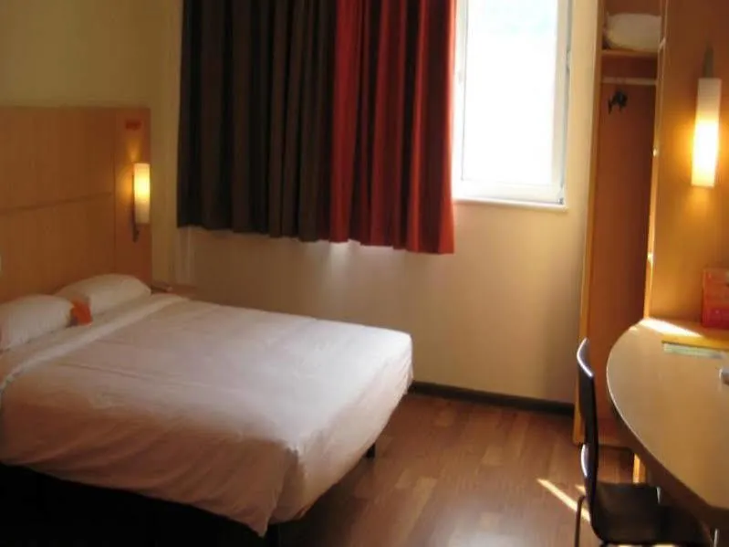 Ibis Shanghai Xujiahui